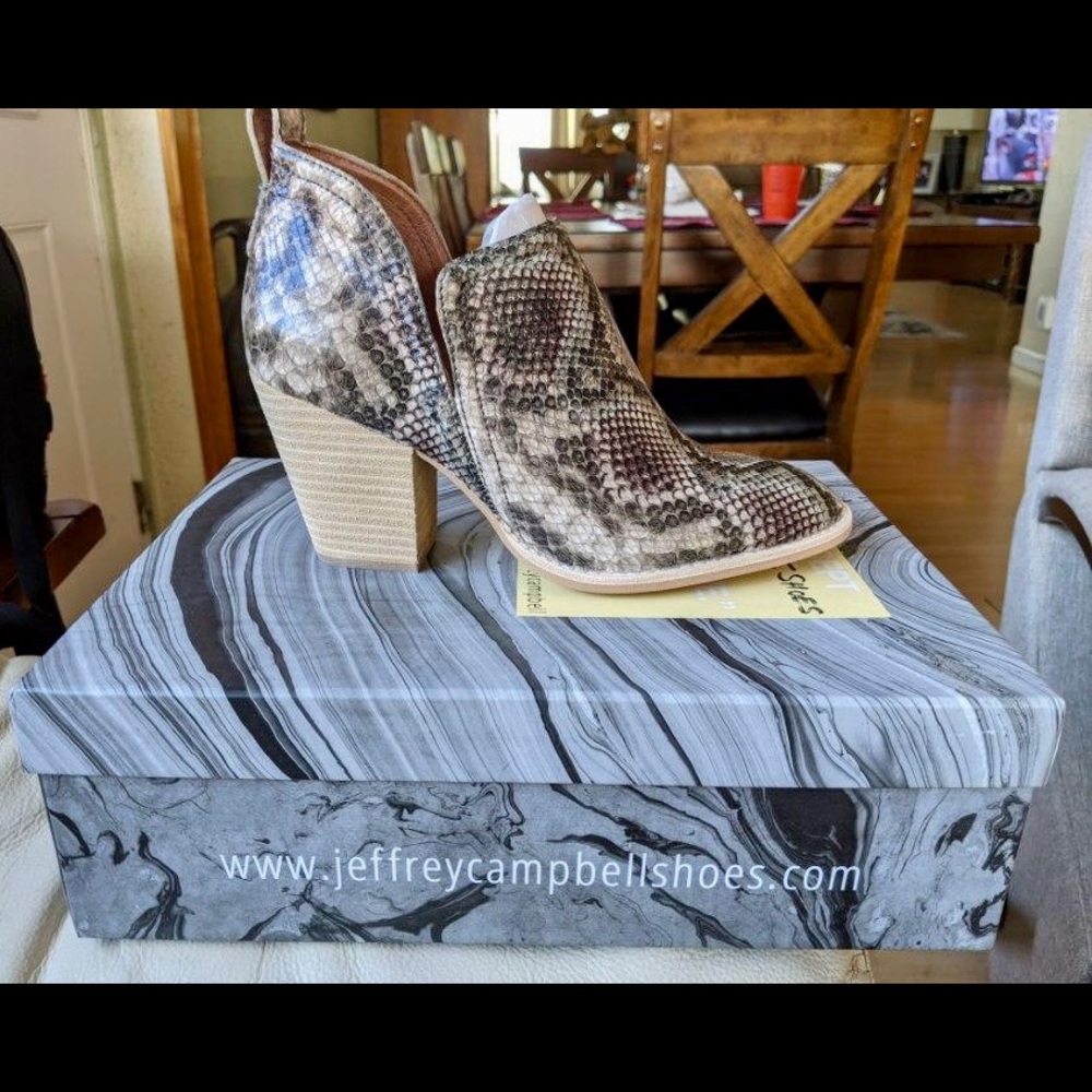 Jeffrey Campbell- Rosalee